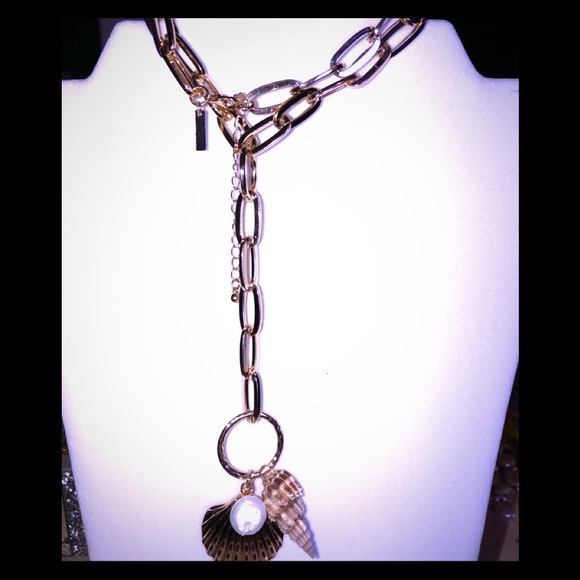 Freedom label Necklace - Picture 1 of 1